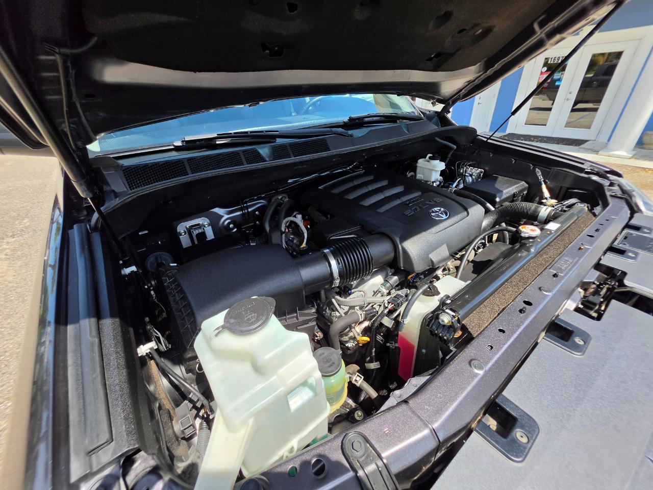 Toyota Tundra 2WD SR5 CrewMax 5.5' Bed 5.7L (Natl) 2021