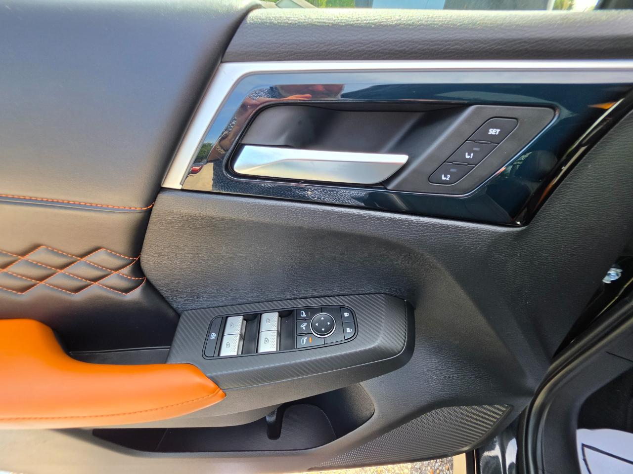 Mitsubishi Outlander  2022