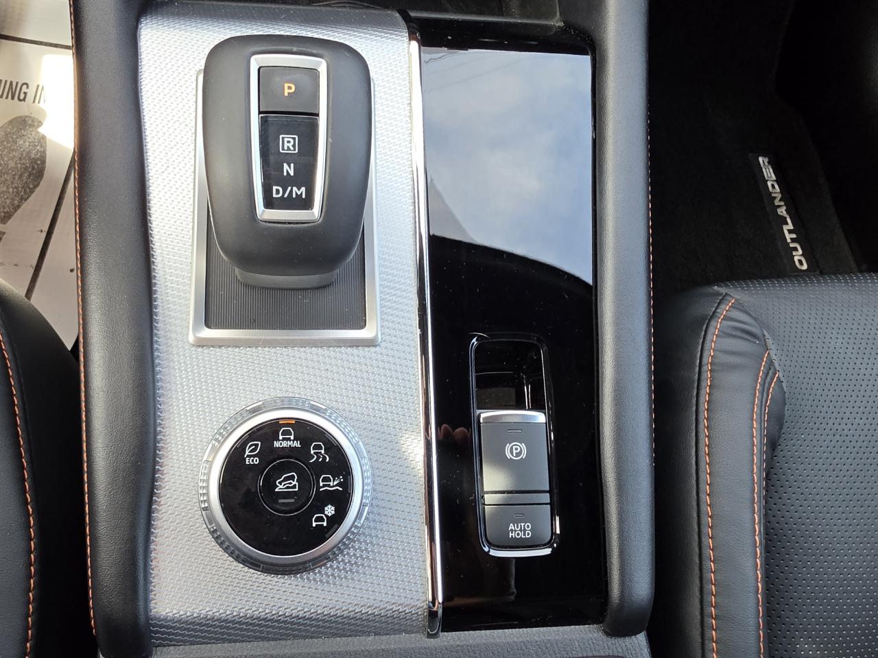 Mitsubishi Outlander  2022