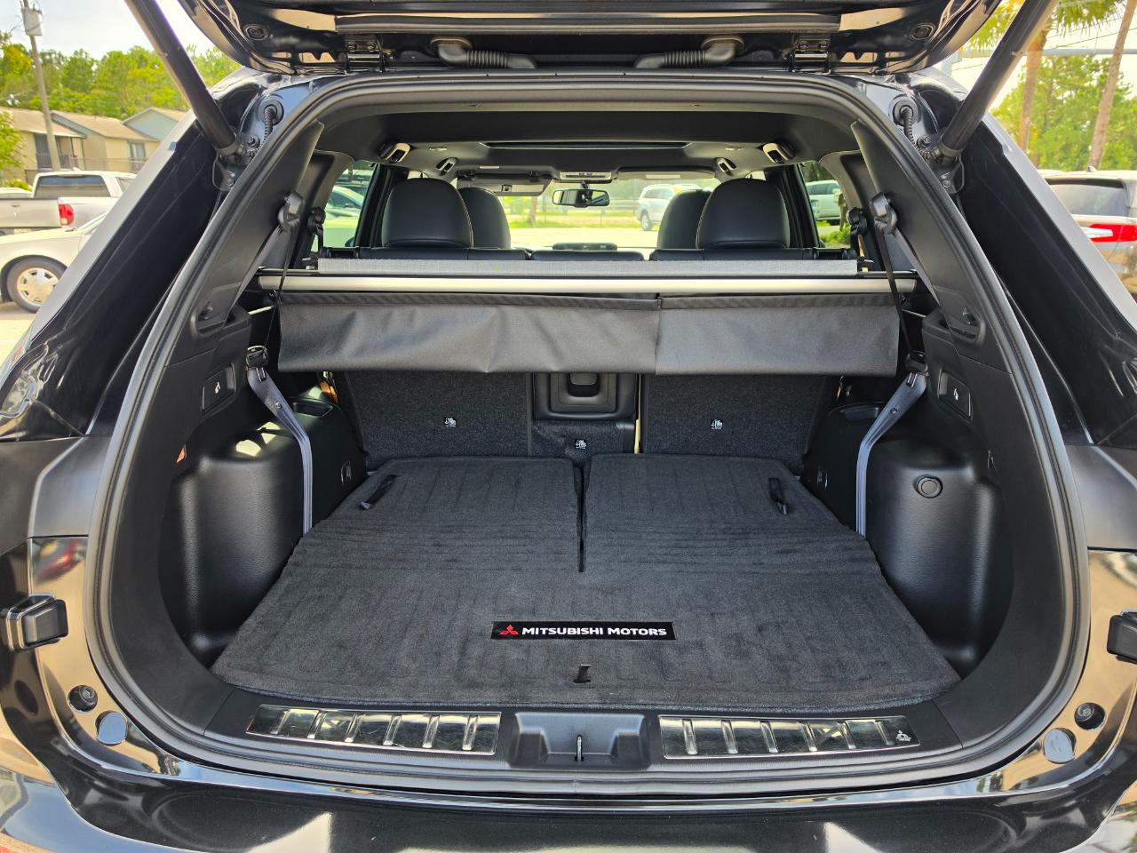 Mitsubishi Outlander  2022
