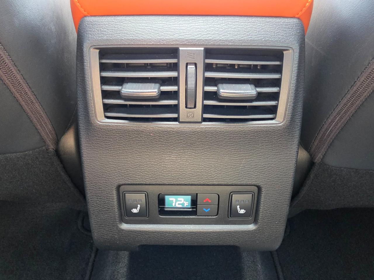Mitsubishi Outlander  2022