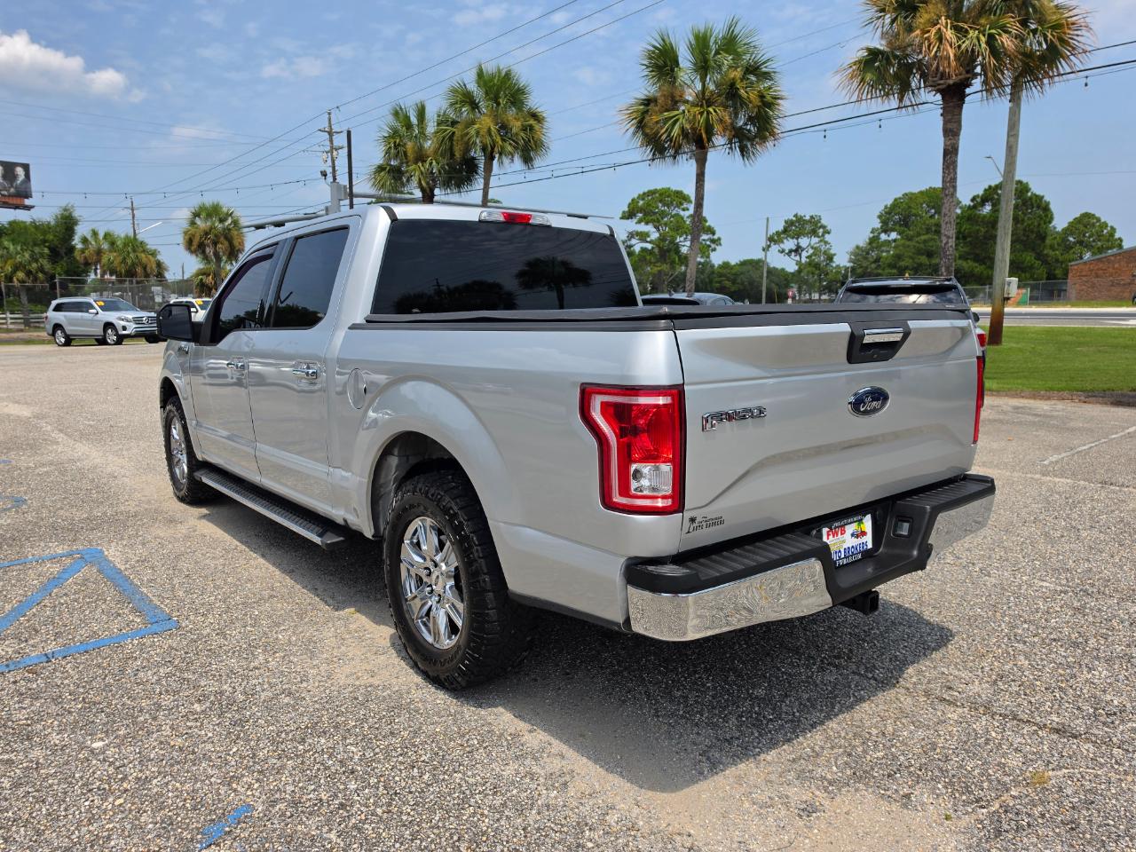 Ford F-150 XL 2WD SuperCrew 5.5' Box 2017