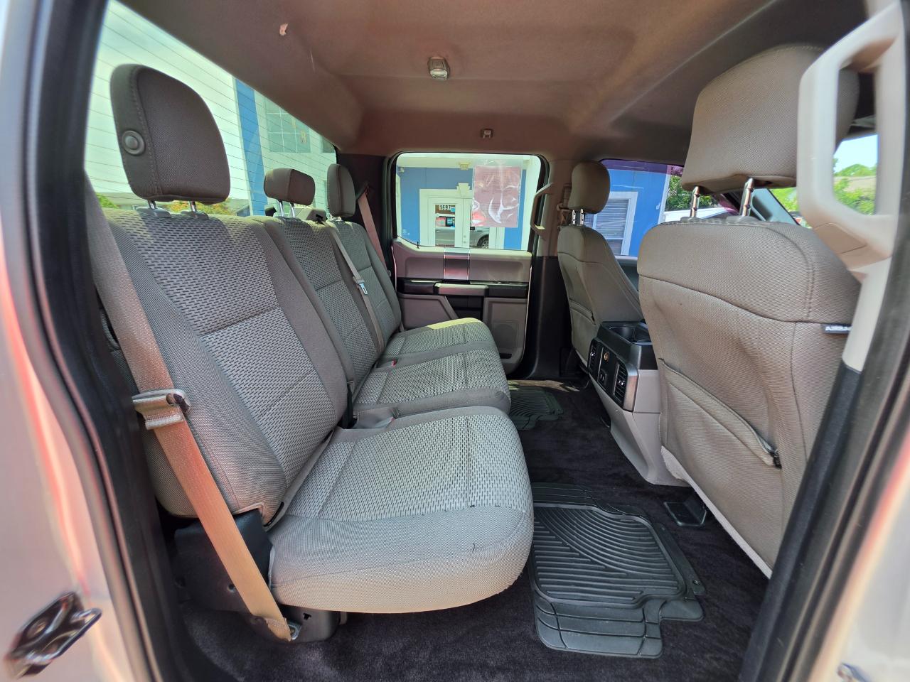 Ford F-150 XL 2WD SuperCrew 5.5' Box 2017