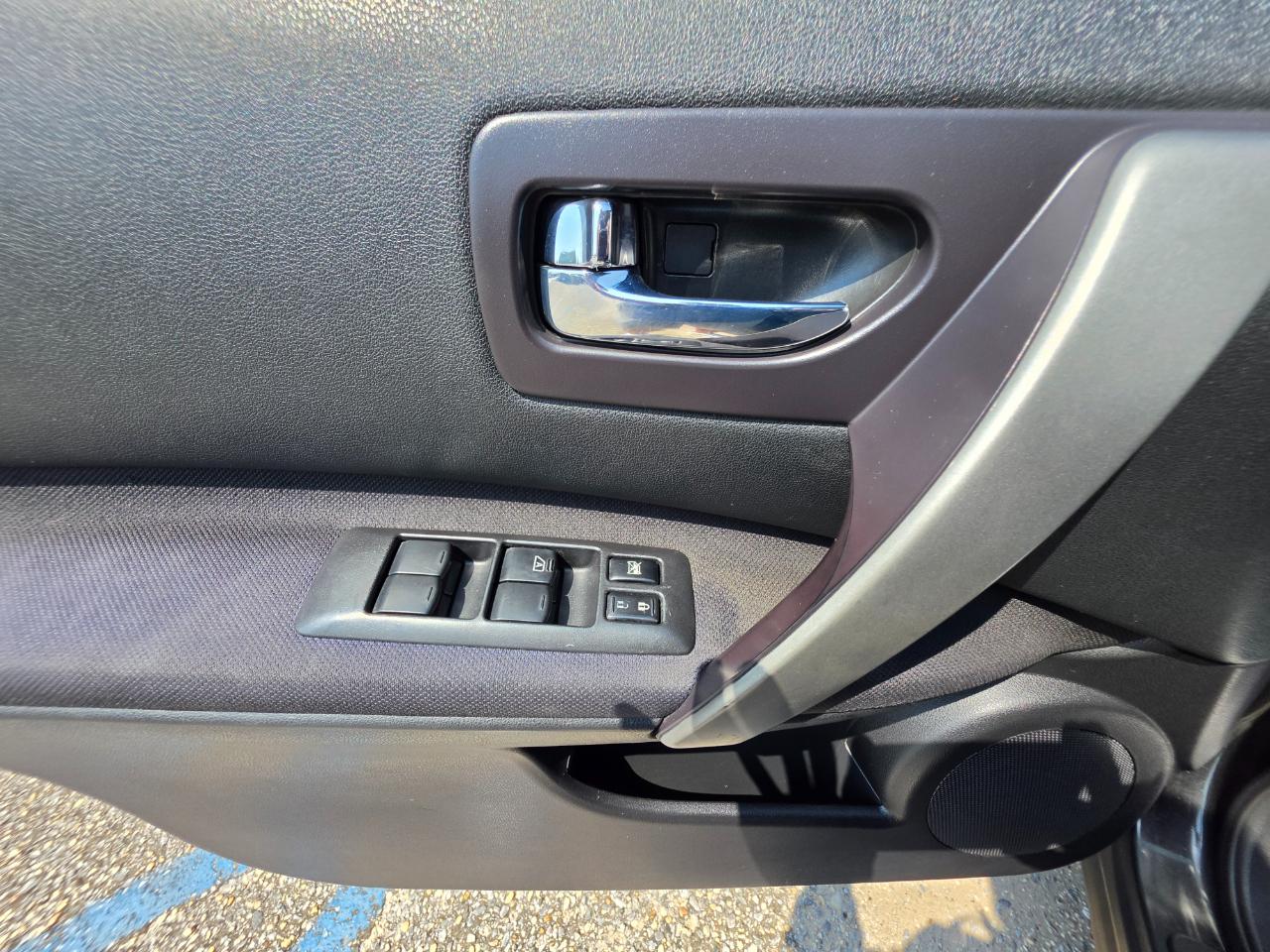 Nissan Rogue FWD 4dr S 2009
