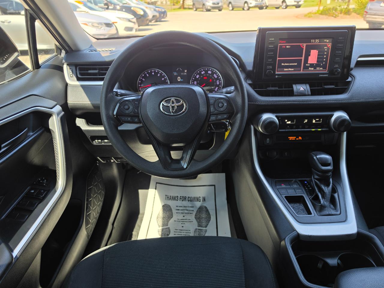 Toyota RAV4 LE FWD (Natl) 2020