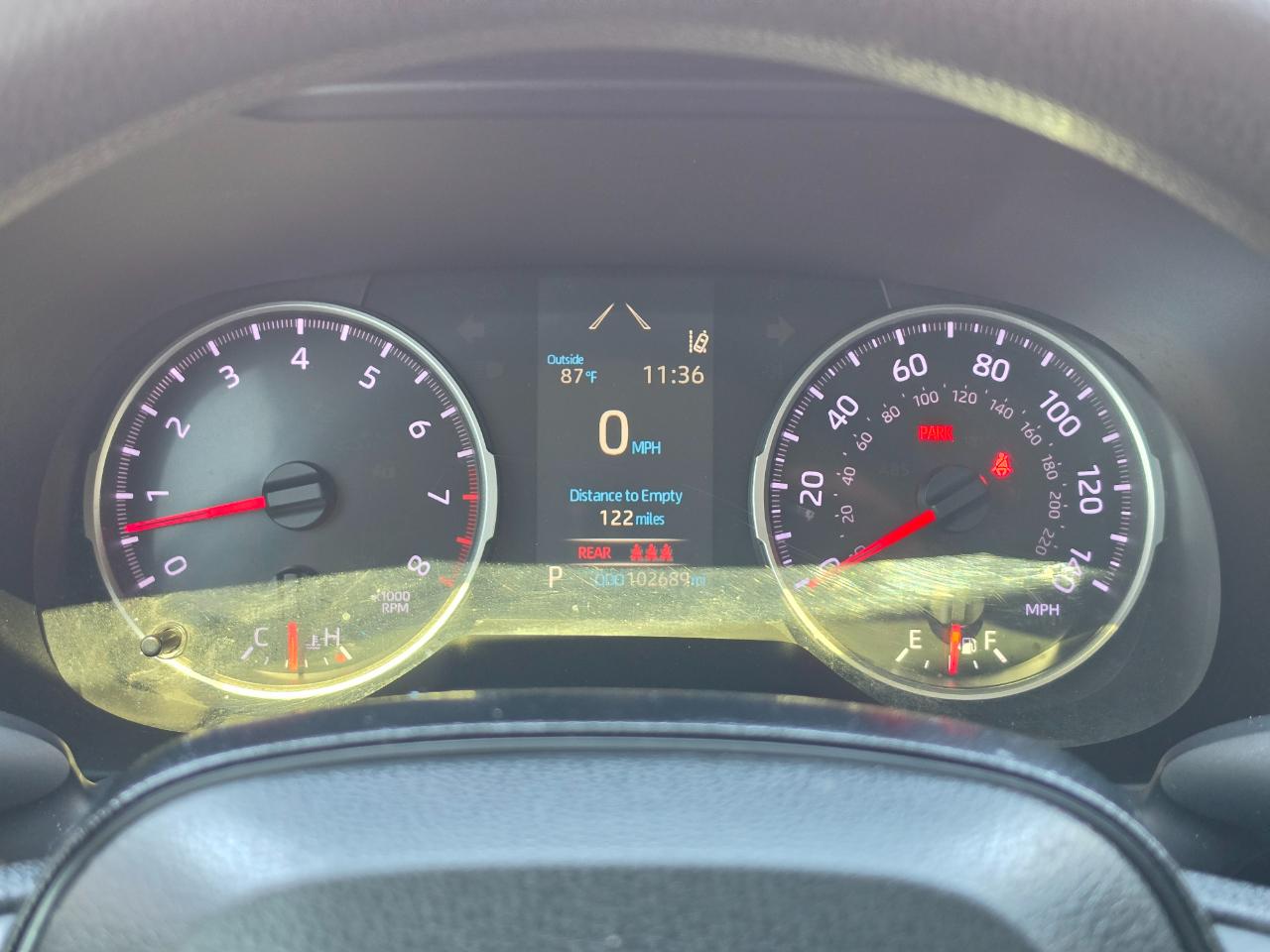 Toyota RAV4 LE FWD (Natl) 2020