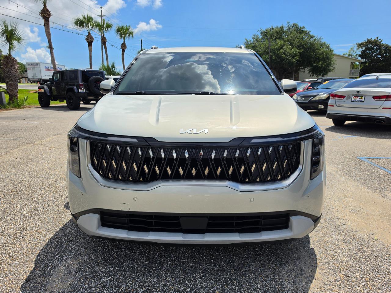 Kia Carnival EX FWD 2025