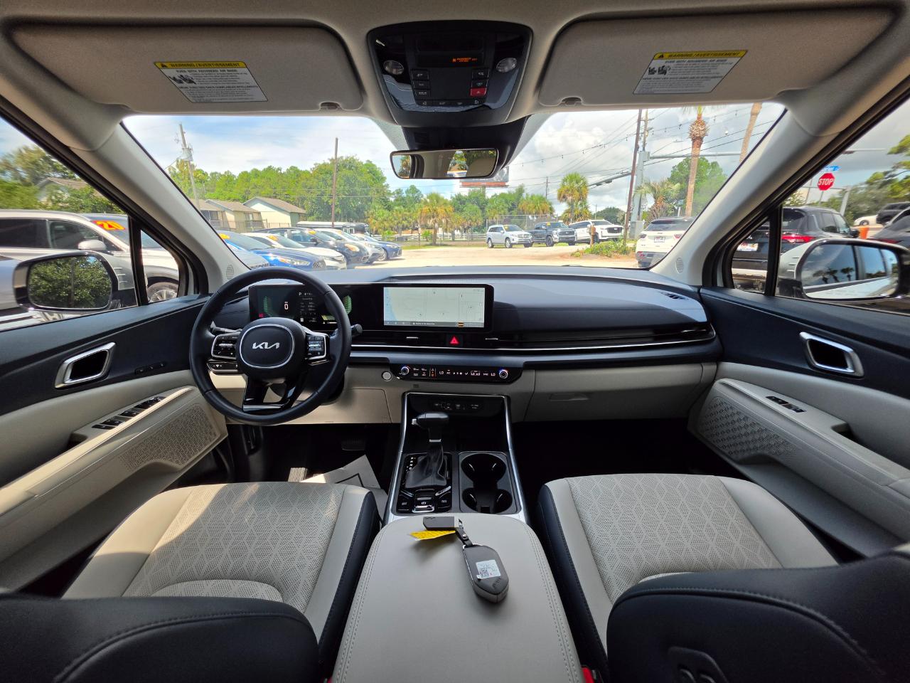 Kia Carnival EX FWD 2025