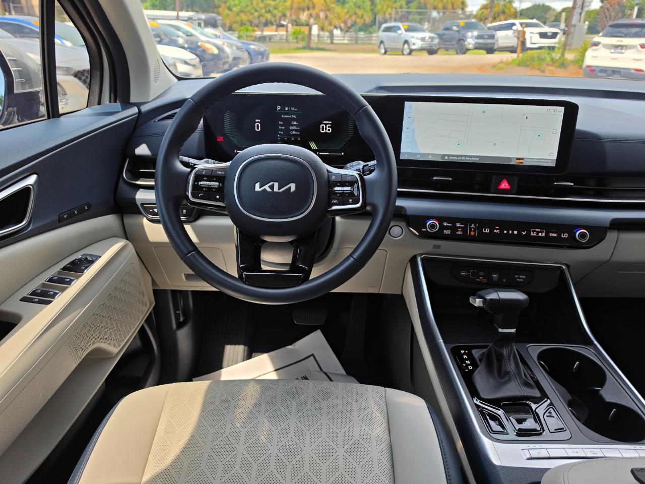 Kia Carnival EX FWD 2025