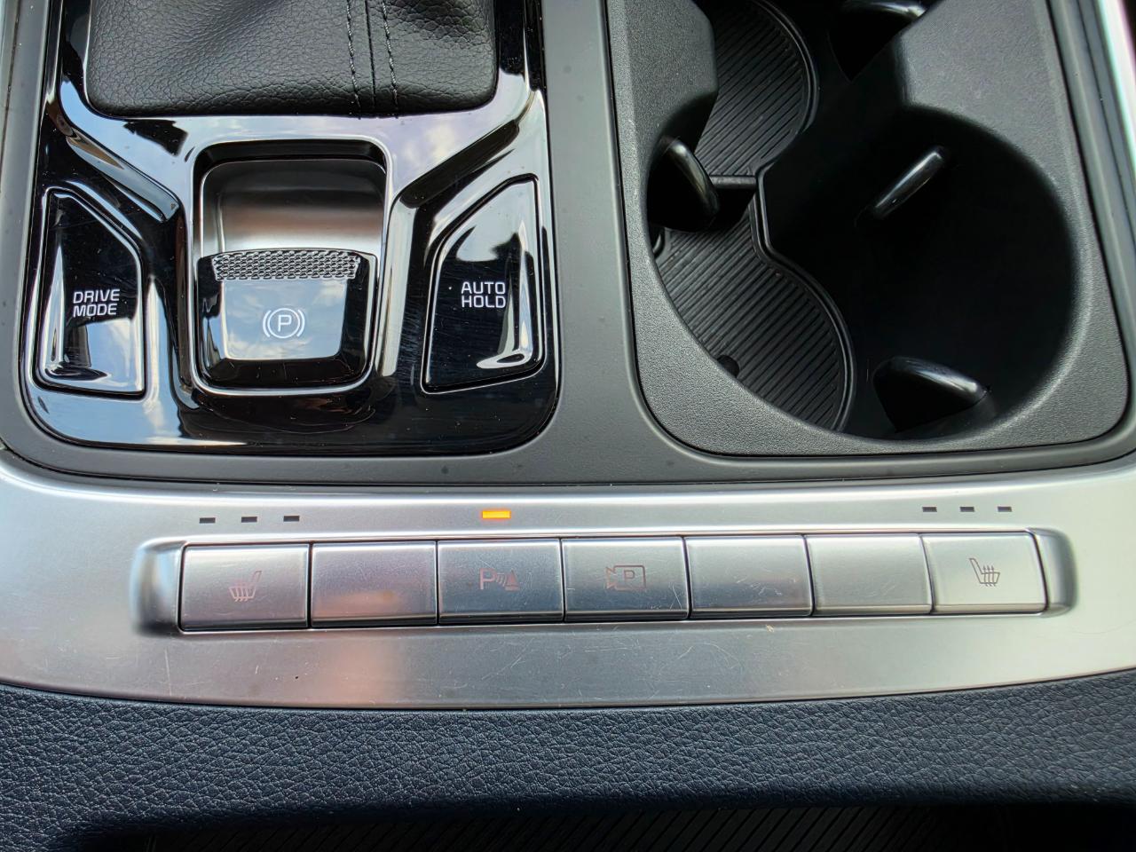 Kia Carnival EX FWD 2025
