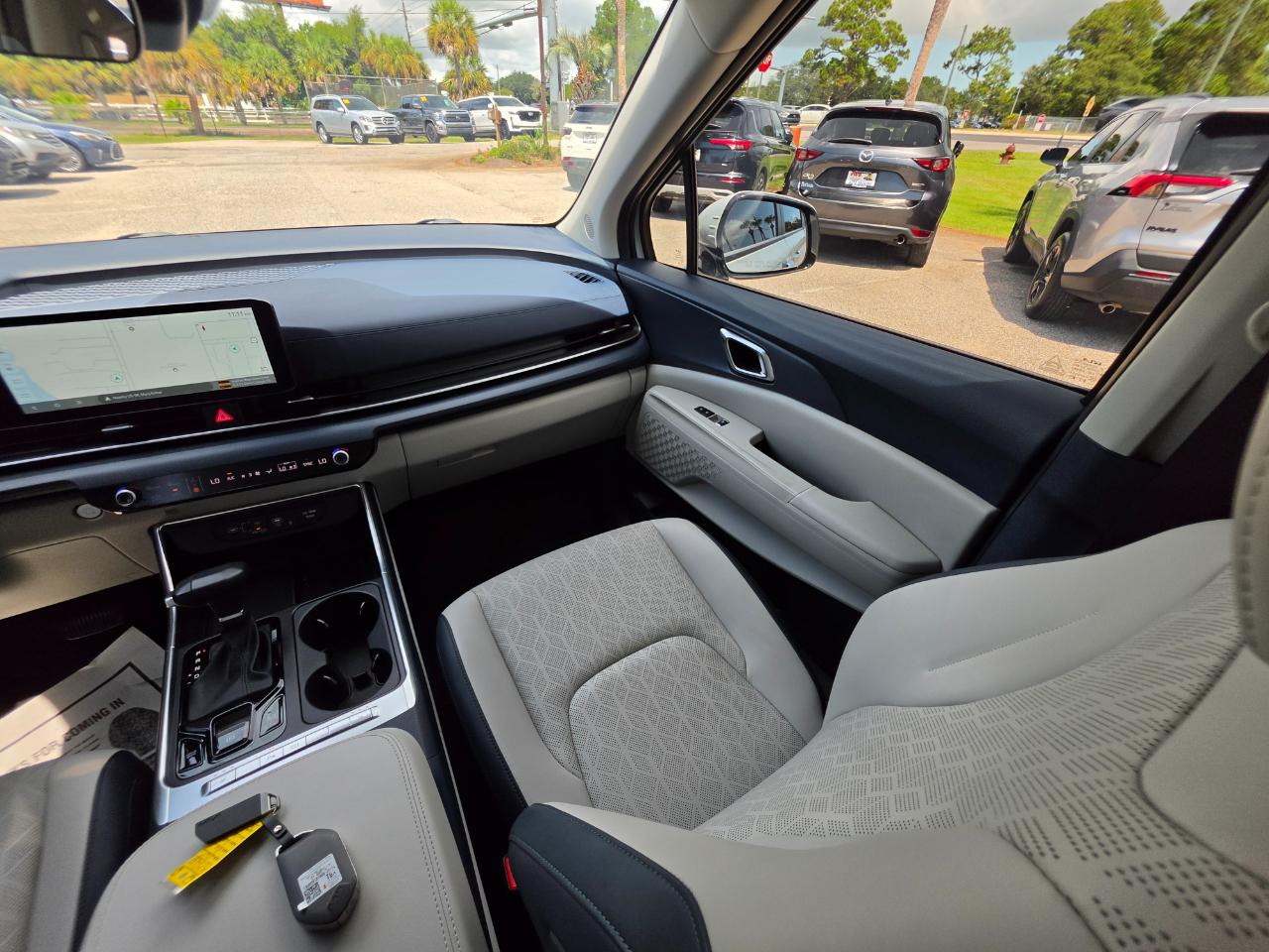 Kia Carnival EX FWD 2025