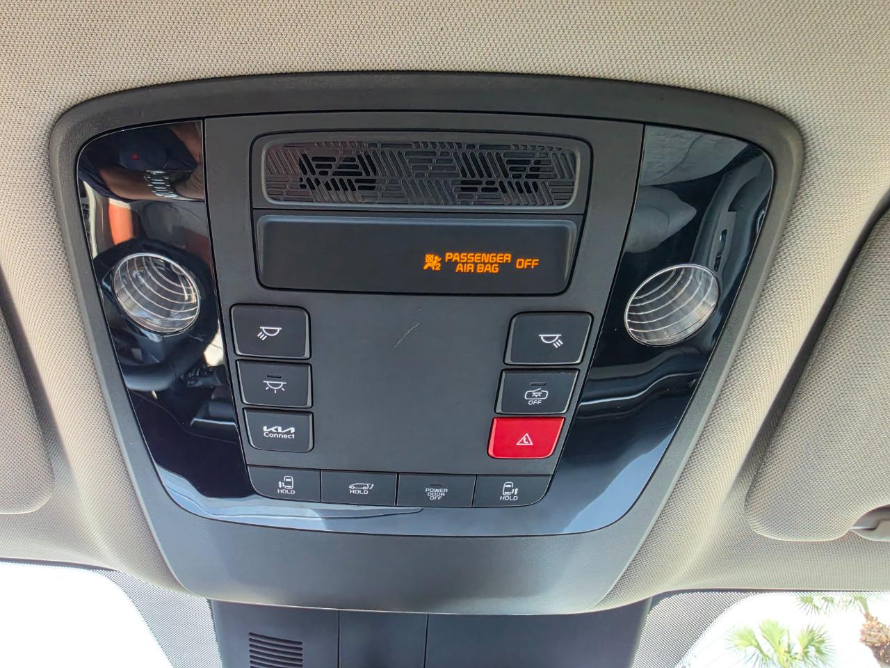 Kia Carnival EX FWD 2025