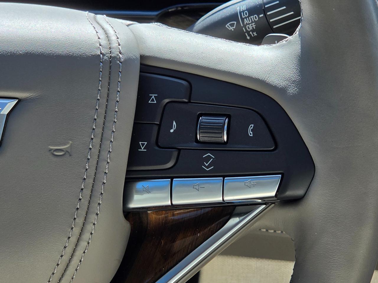 Cadillac Escalade ESV 4WD 4dr Sport Platinum 2022