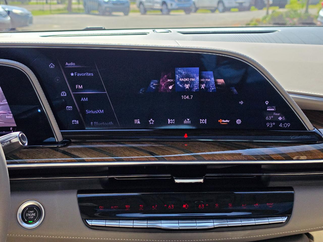 Cadillac Escalade ESV 4WD 4dr Sport Platinum 2022