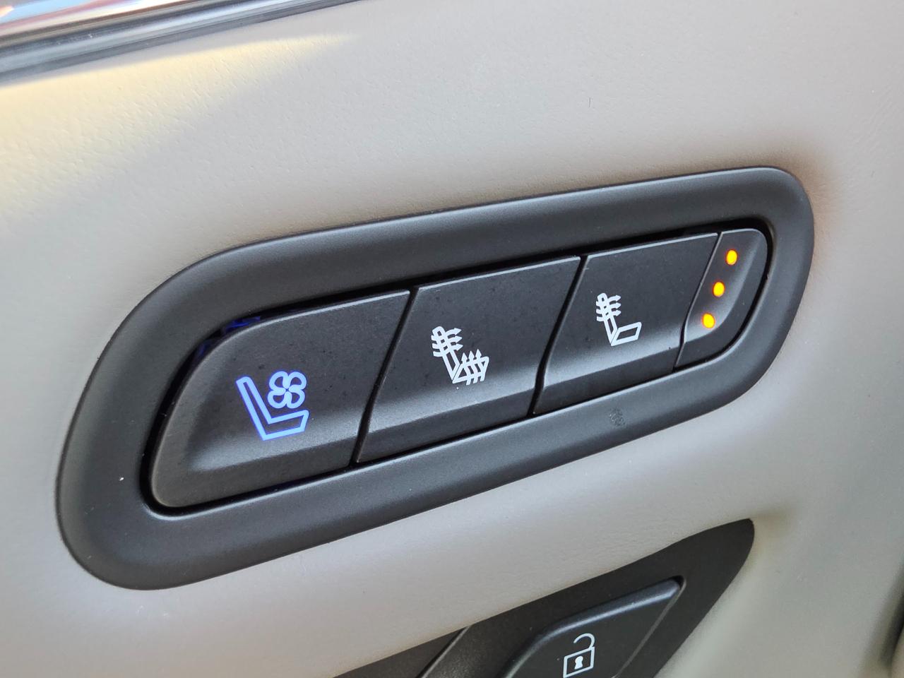 Cadillac Escalade ESV 4WD 4dr Sport Platinum 2022