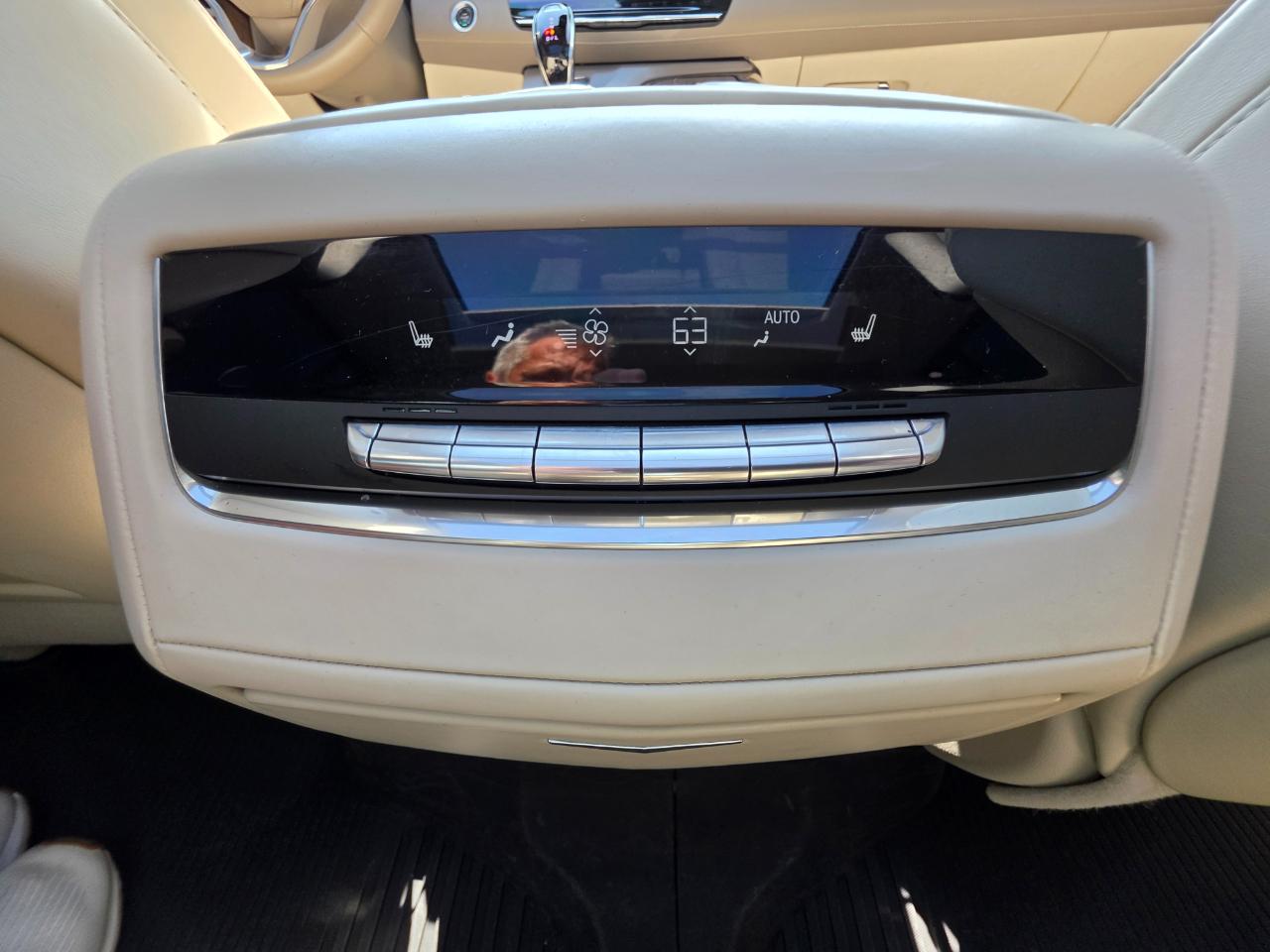 Cadillac Escalade ESV 4WD 4dr Sport Platinum 2022