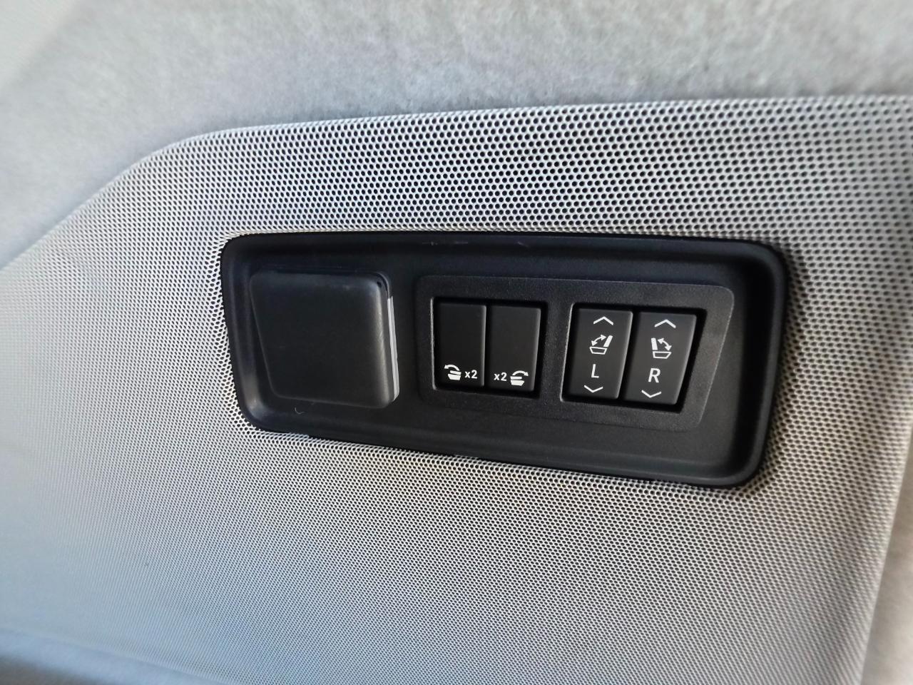 Cadillac Escalade ESV 4WD 4dr Sport Platinum 2022
