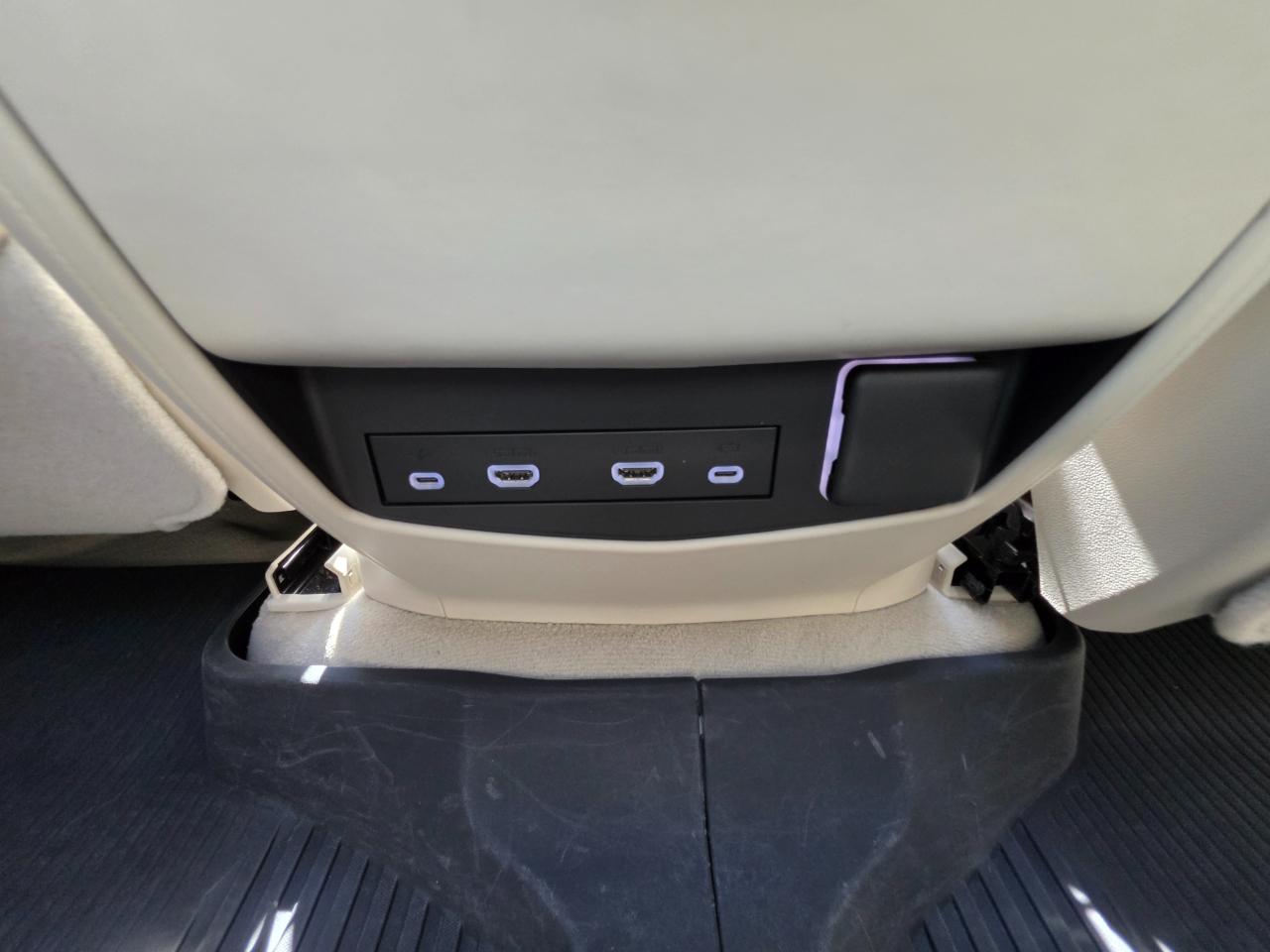 Cadillac Escalade ESV 4WD 4dr Sport Platinum 2022