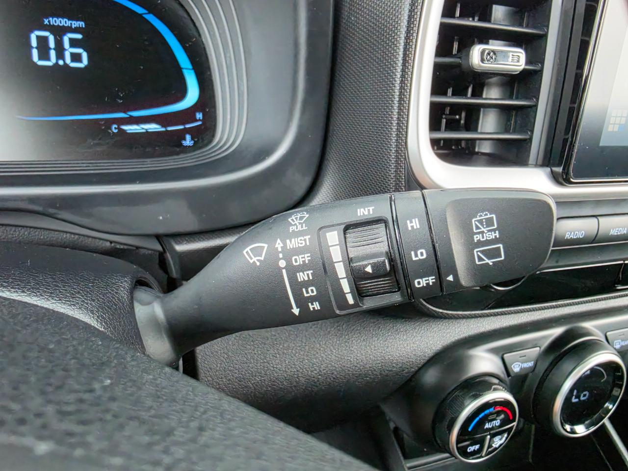 Hyundai Venue SEL IVT 2023