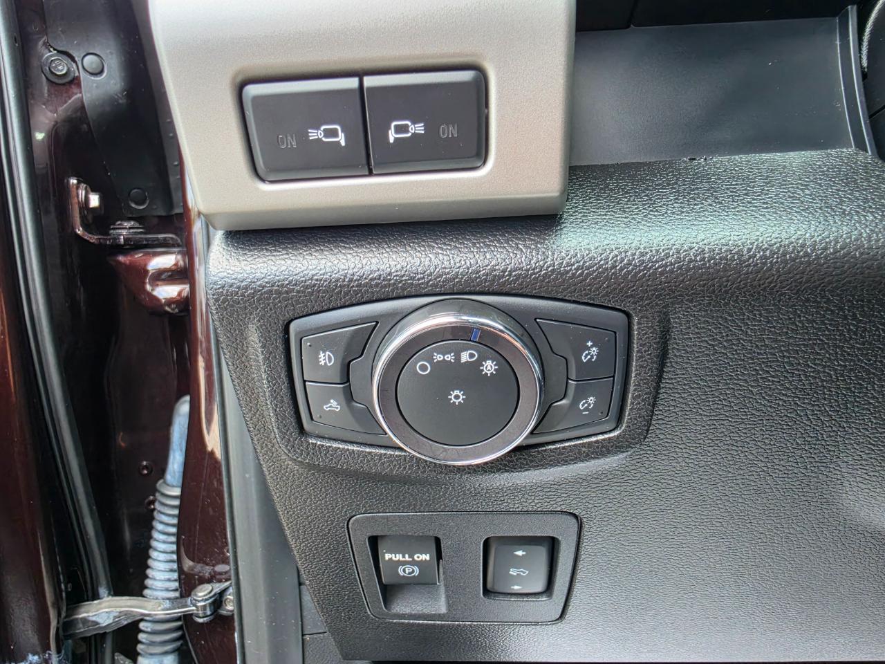 Ford F-150 Lariat SuperCrew 4WD 2018