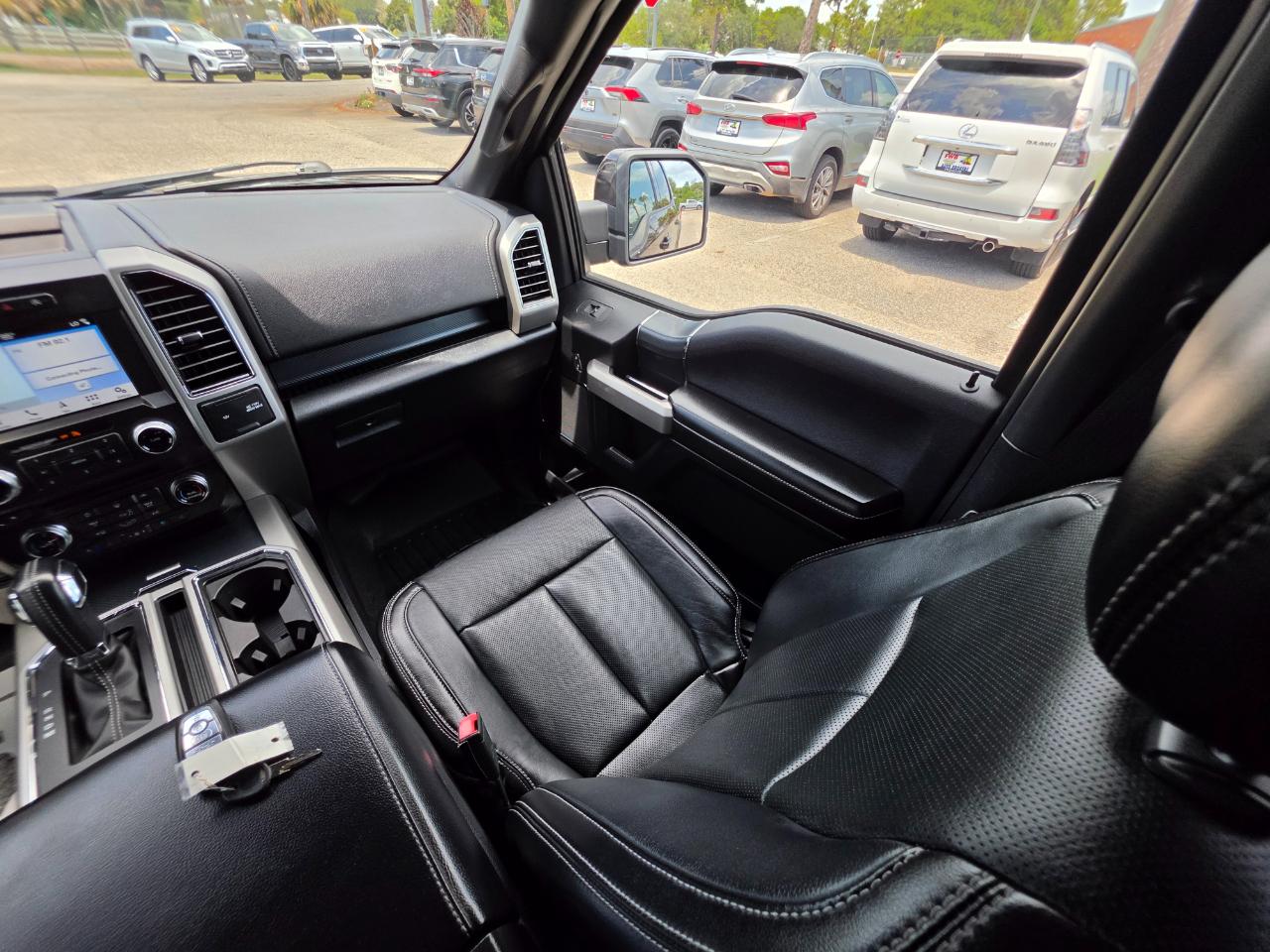 Ford F-150 Lariat SuperCrew 4WD 2018
