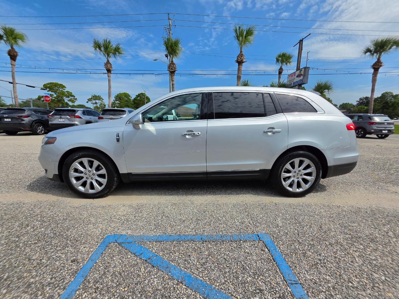 Lincoln MKT 4dr Wgn 3.5L AWD EcoBoost 2016