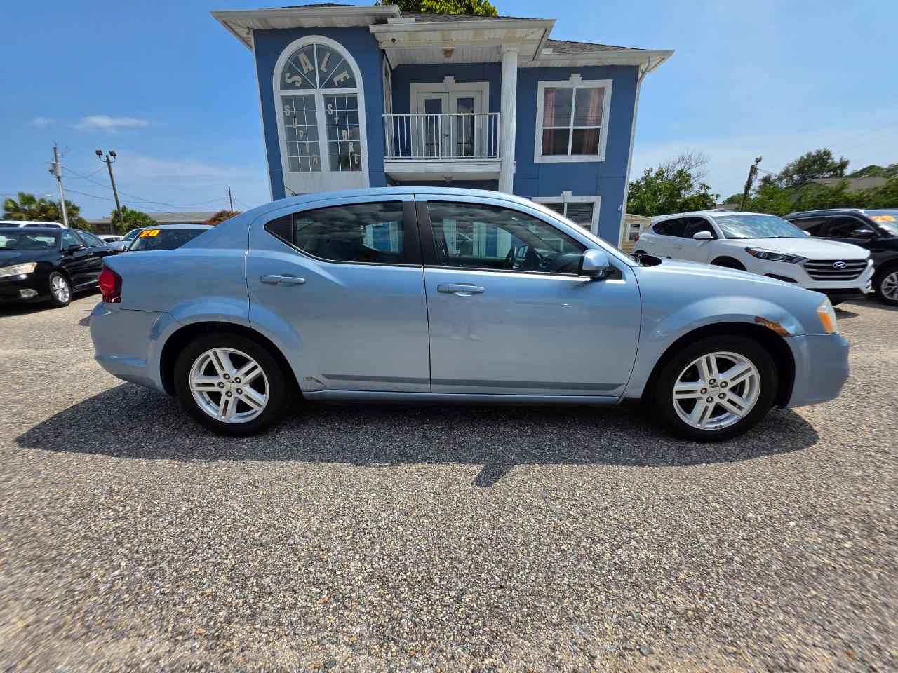 Dodge Avenger 4dr Sdn SXT 2013