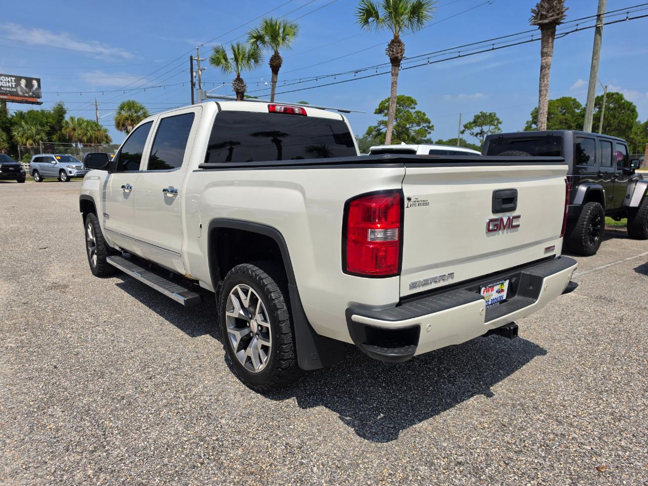 GMC Sierra 1500 4WD Crew Cab 143.5" SLT 2014