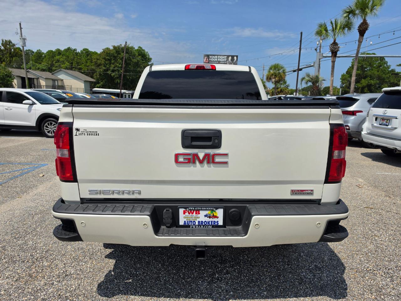 GMC Sierra 1500 4WD Crew Cab 143.5" SLT 2014