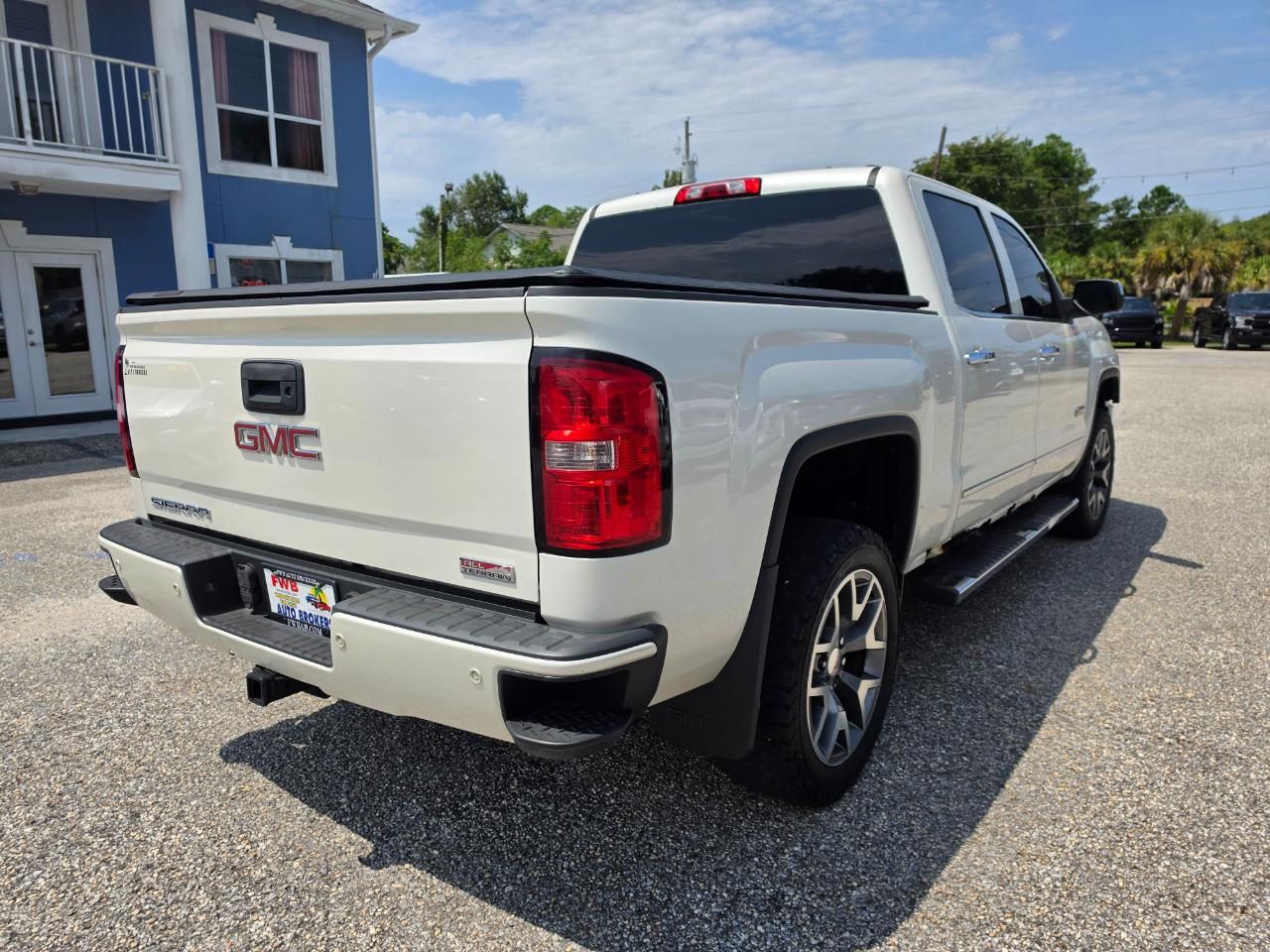 GMC Sierra 1500 4WD Crew Cab 143.5" SLT 2014