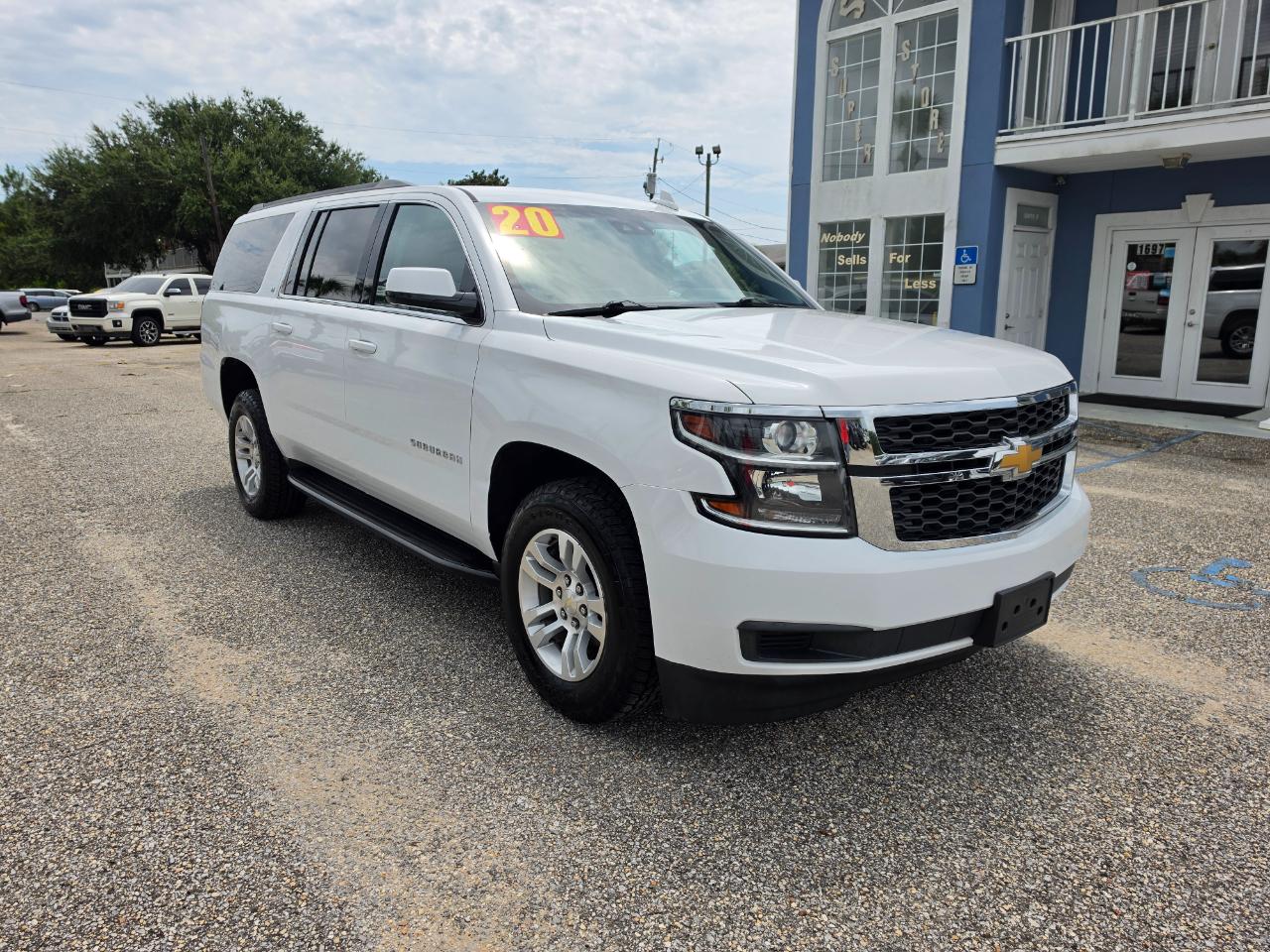 Chevrolet Suburban 2WD 4dr LT 2020