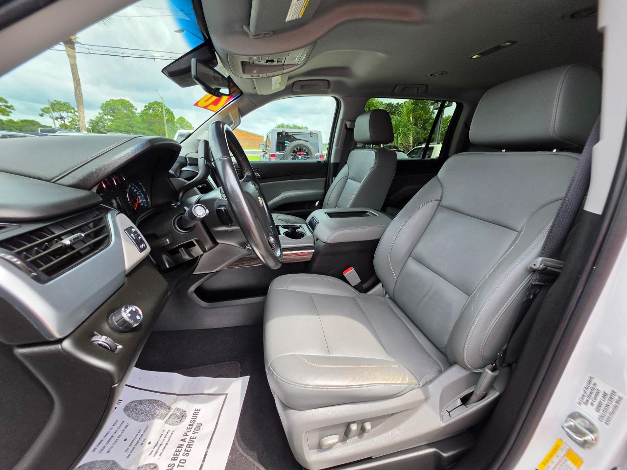 Chevrolet Suburban 2WD 4dr LT 2020
