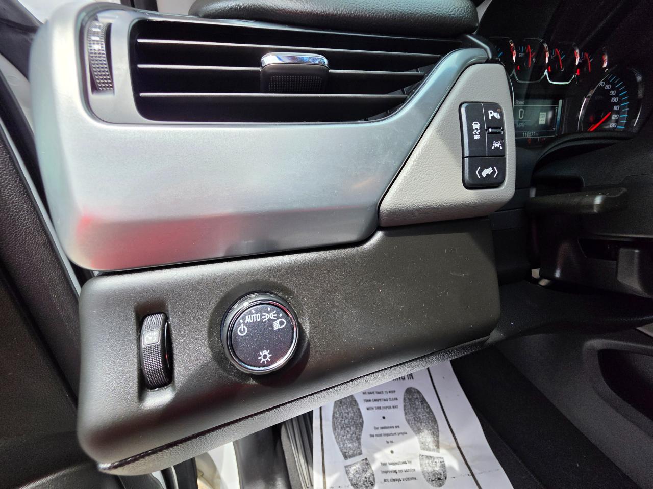 Chevrolet Suburban 2WD 4dr LT 2020