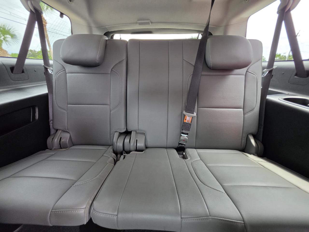 Chevrolet Suburban 2WD 4dr LT 2020