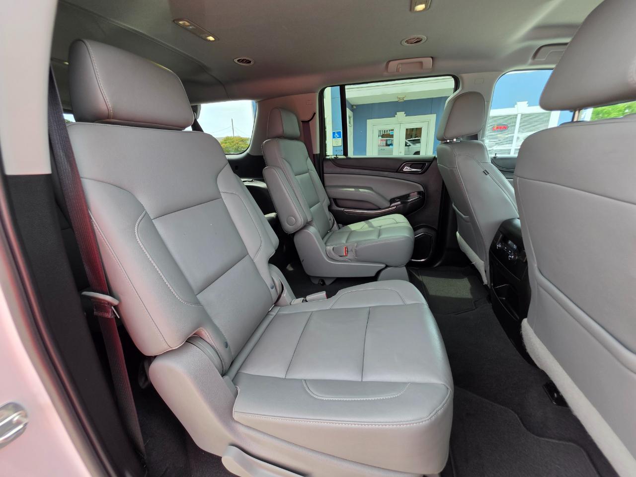 Chevrolet Suburban 2WD 4dr LT 2020