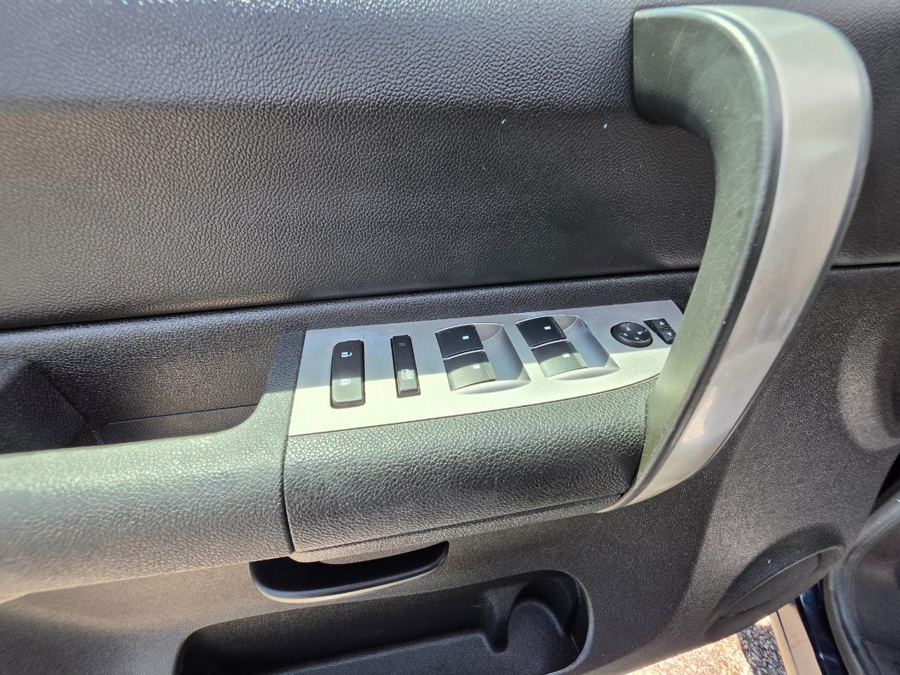 Chevrolet Silverado 1500 2WD Crew Cab 143.5" LS 2008