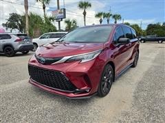 2021 Toyota Sienna 