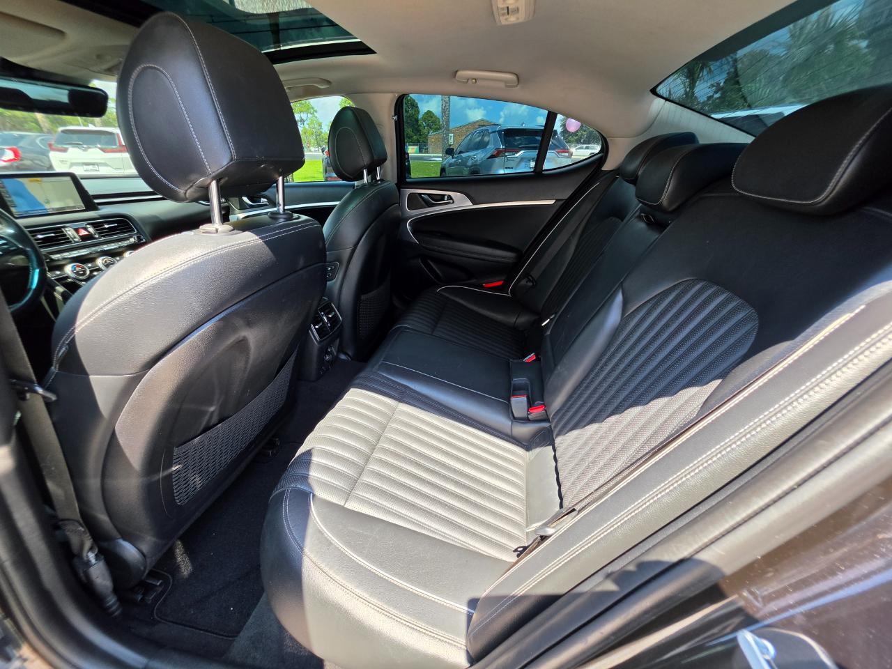 Genesis G70 2.0T Advanced RWD 2019