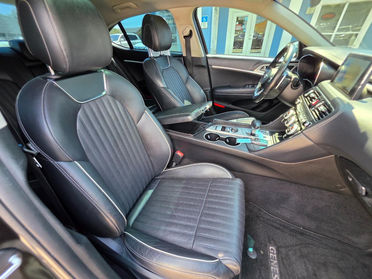 Genesis G70 2.0T Advanced RWD 2019