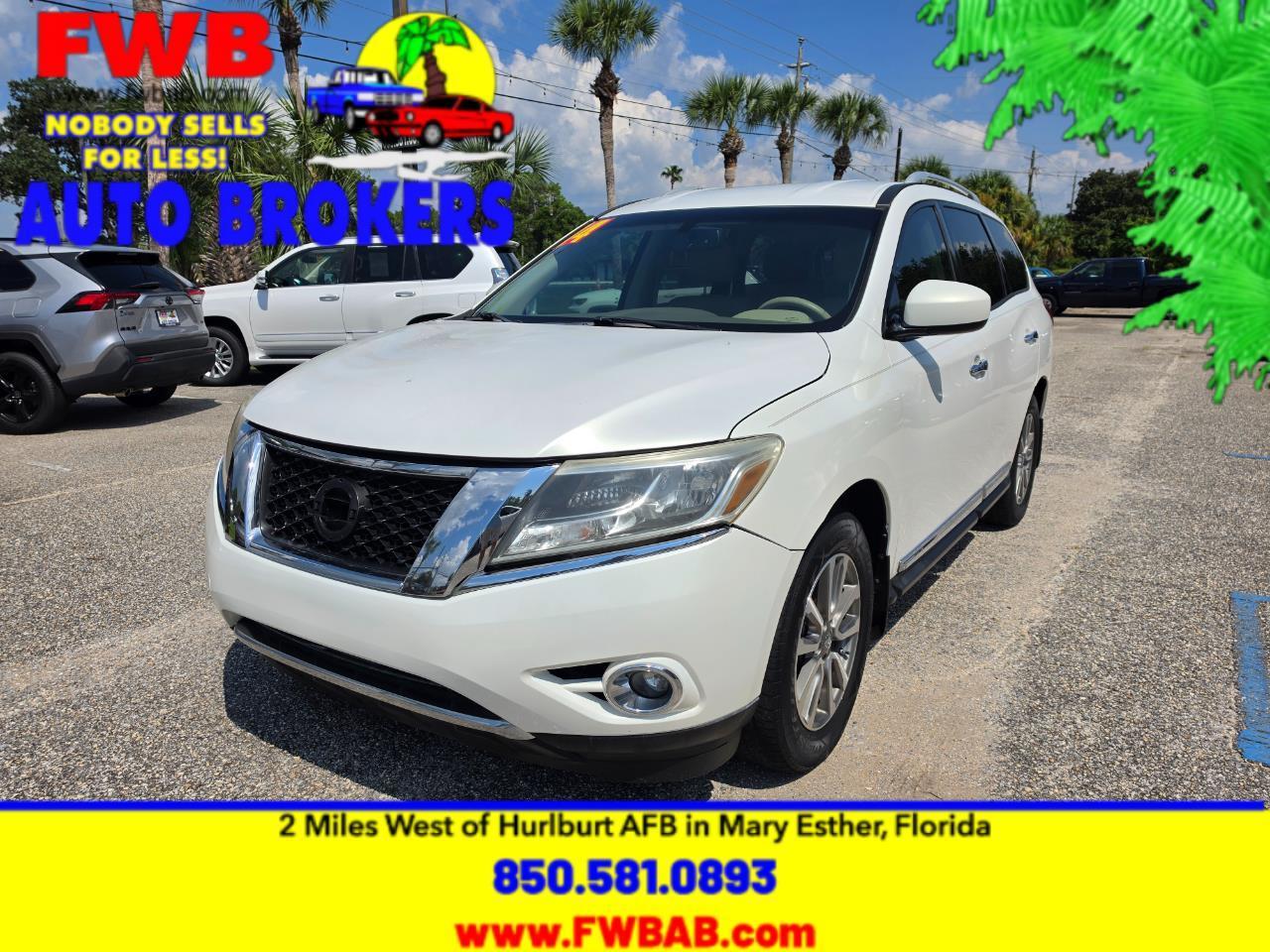 Nissan Pathfinder 2WD 4dr SL 2014