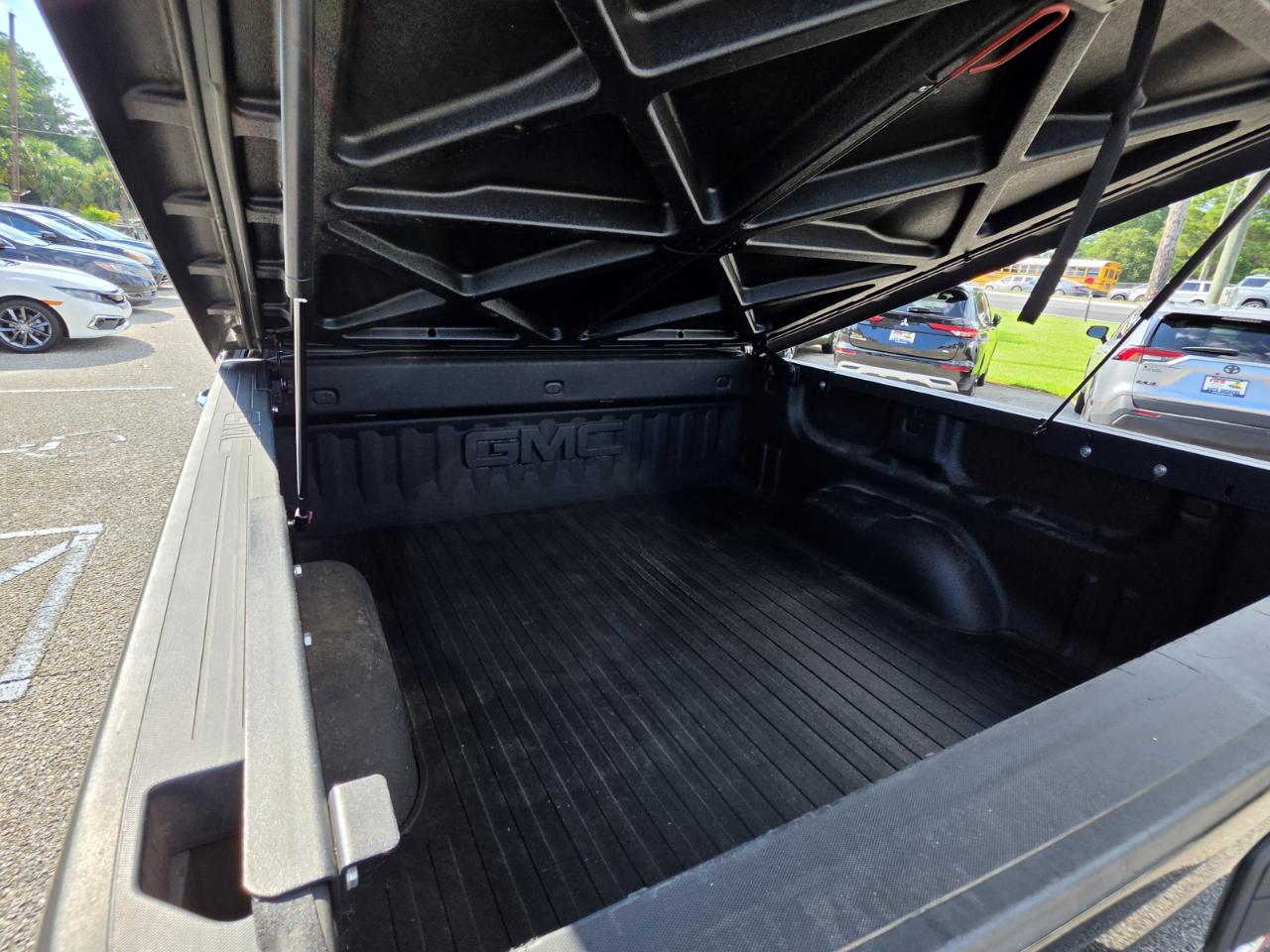 GMC Sierra 1500 2WD Crew Cab 143.5" SLT 2016