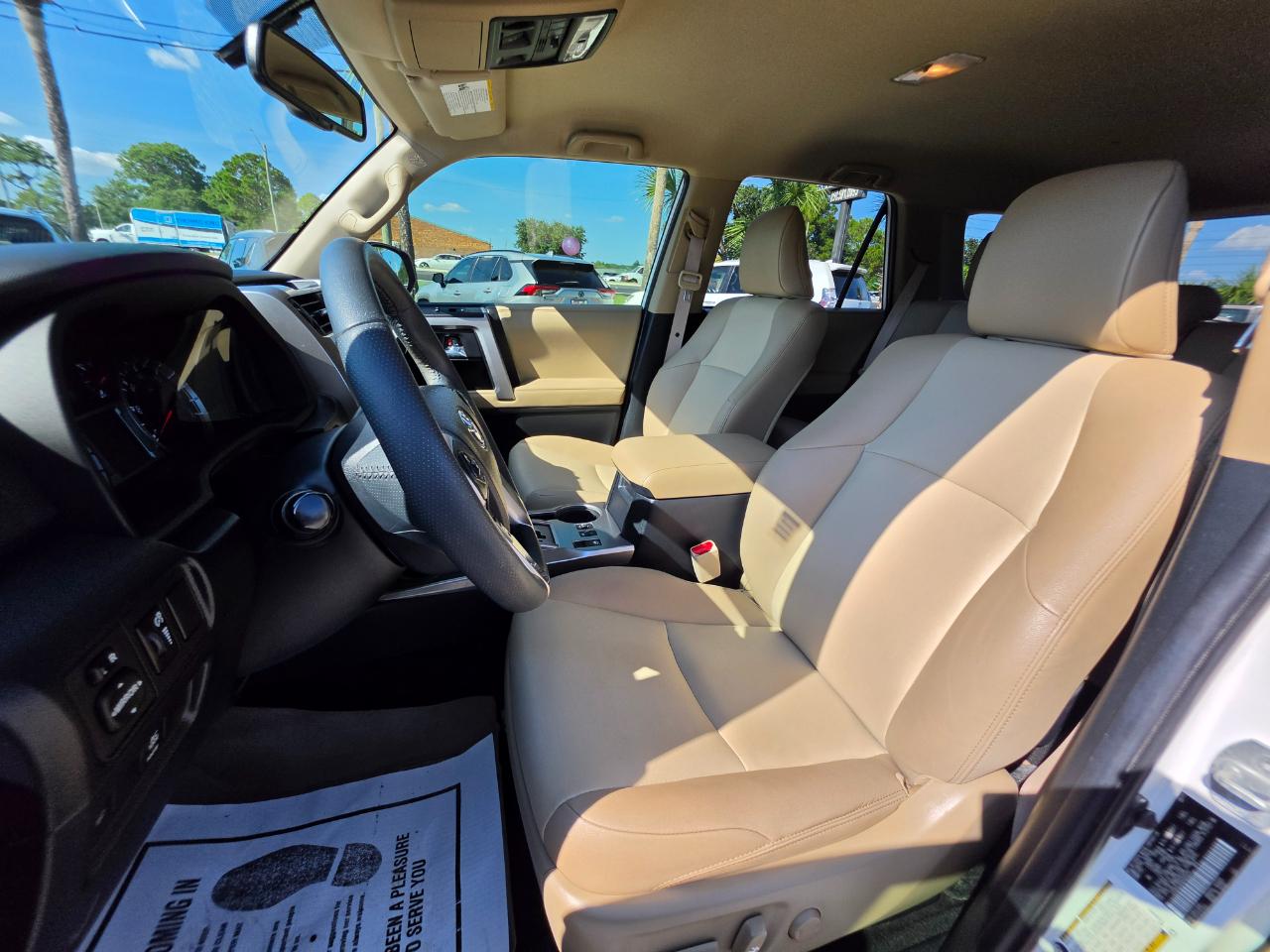 Toyota 4Runner TRD Off Road Premium 4WD (Natl) 2017