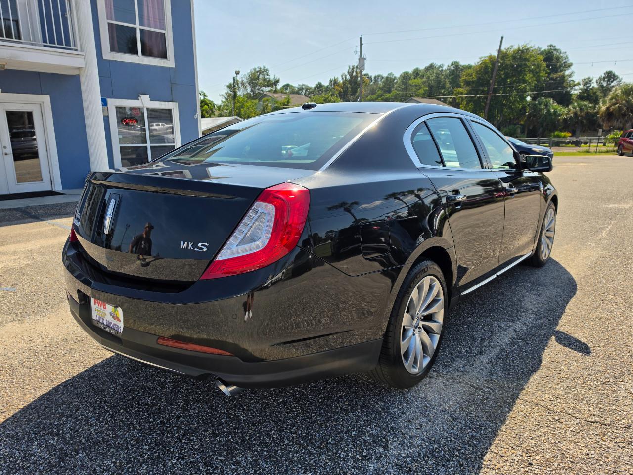 Lincoln MKS 4dr Sdn 3.7L FWD 2013