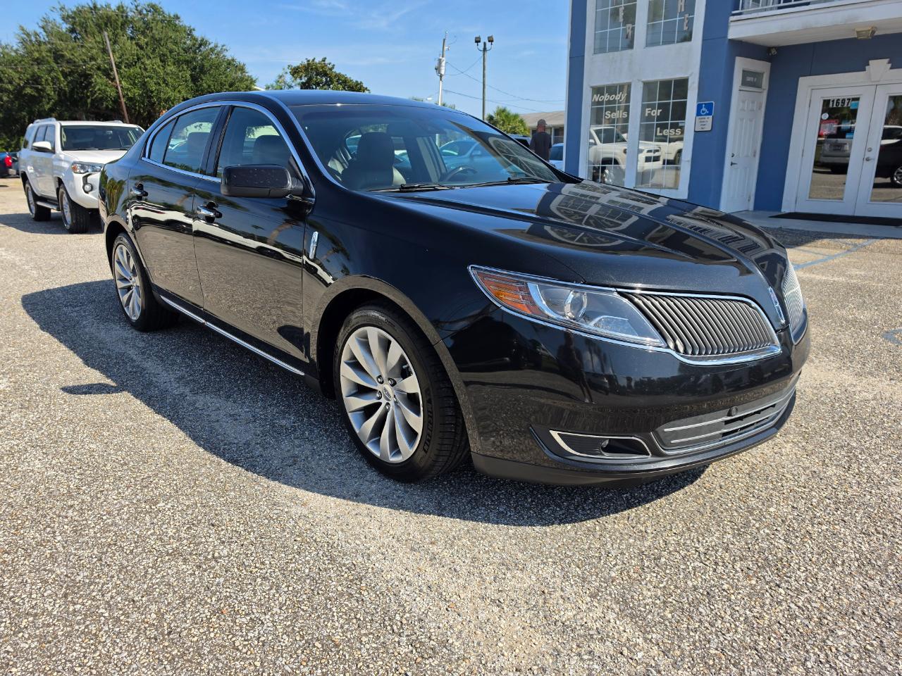 Lincoln MKS 4dr Sdn 3.7L FWD 2013