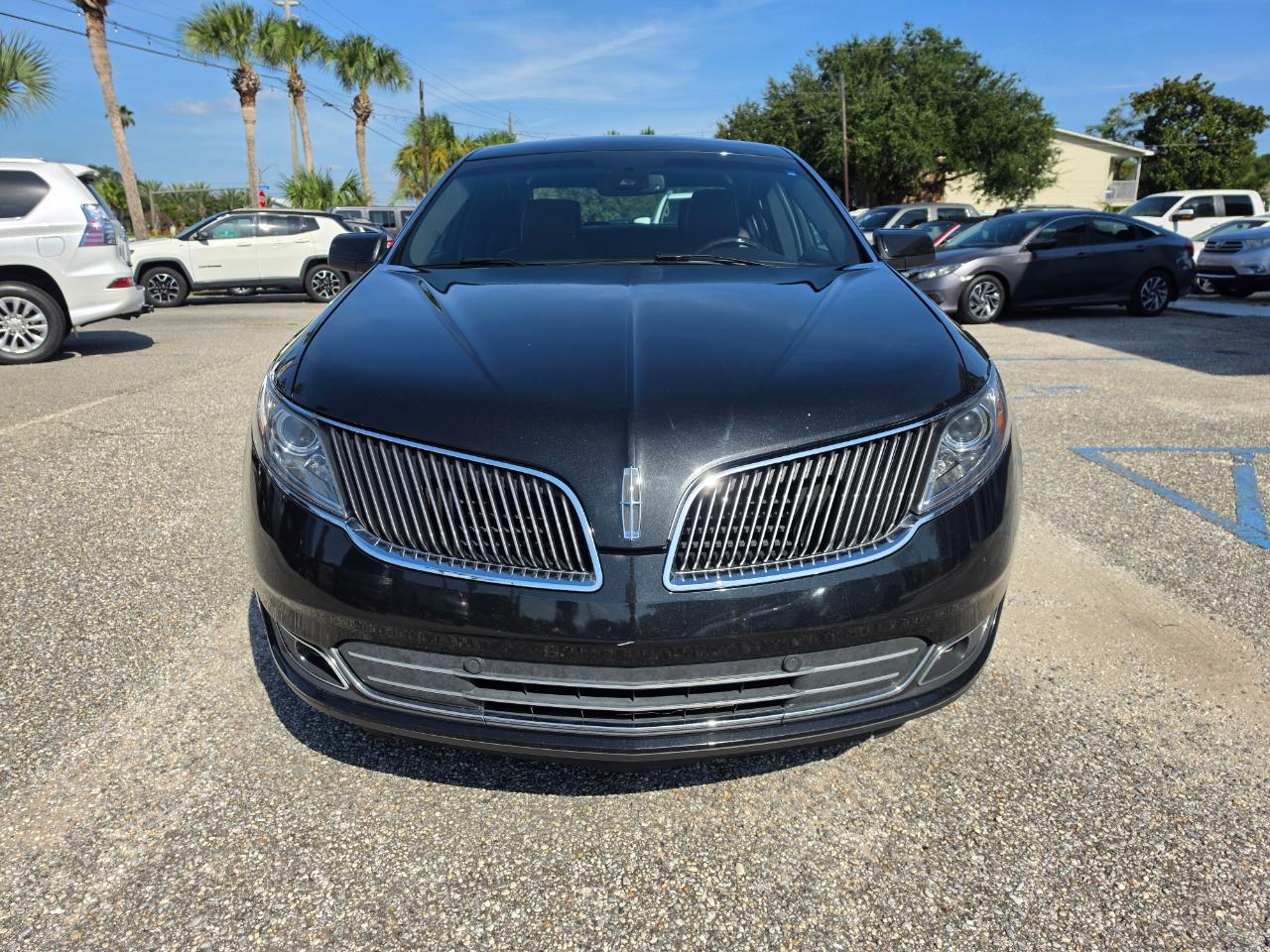 Lincoln MKS 4dr Sdn 3.7L FWD 2013