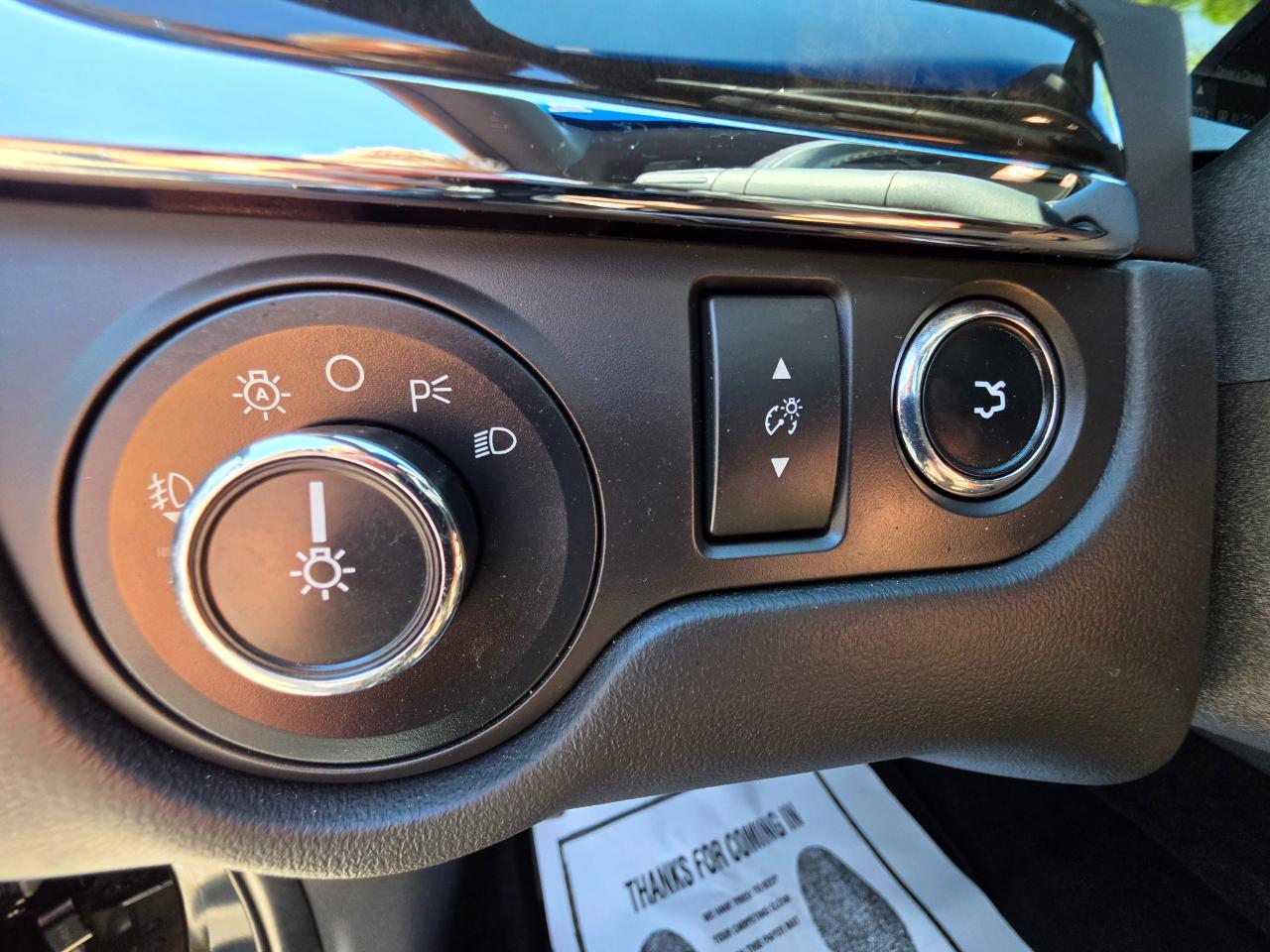 Lincoln MKS 4dr Sdn 3.7L FWD 2013
