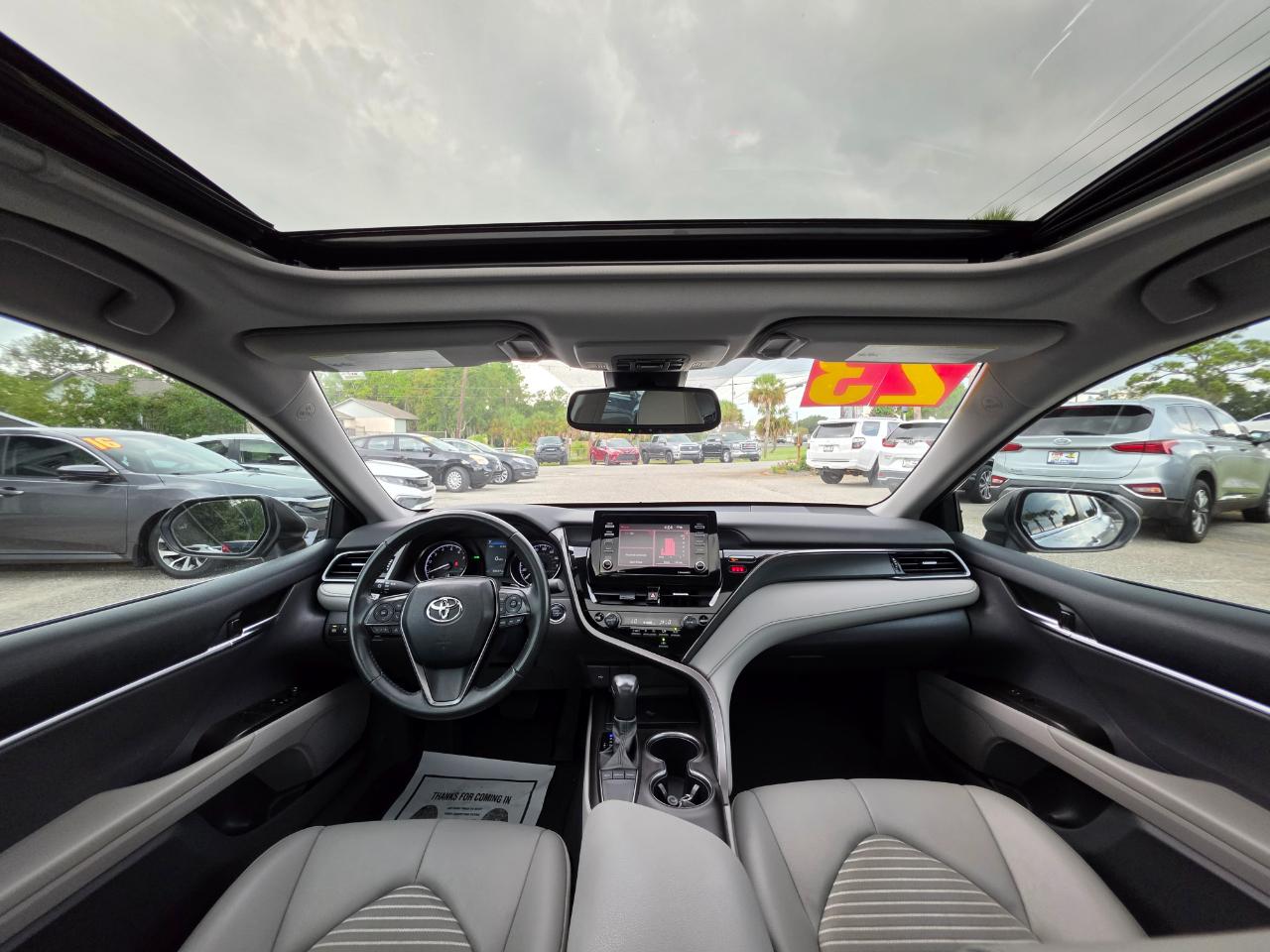 Toyota Camry  2023
