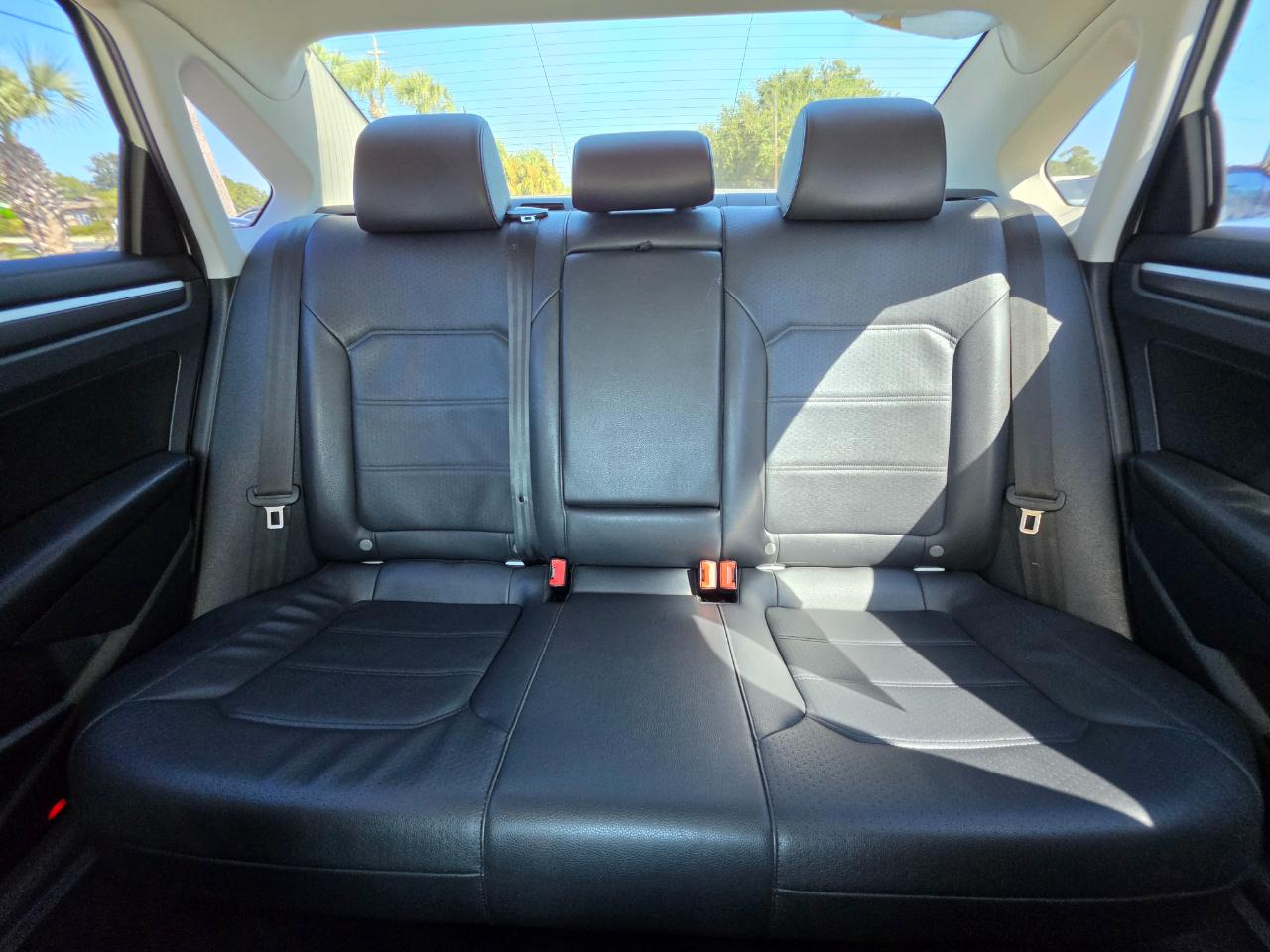 Volkswagen Passat 2.0T R-Line Auto 2018