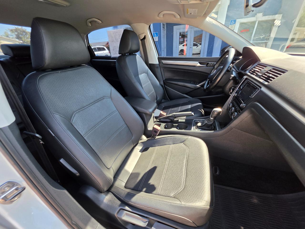 Volkswagen Passat 2.0T R-Line Auto 2018