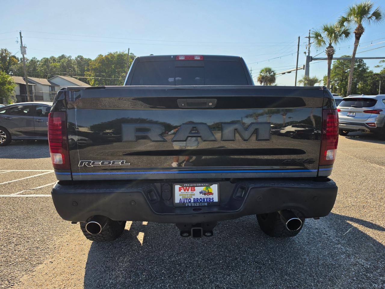 RAM 1500 4WD Crew Cab 140.5" Rebel 2016